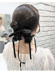 twin chignon