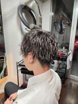 榮(Salon de 榮)&nbsp;黒髪卒業式×ツイスパ×ハイライト