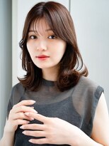 レノラ 本町(LENORA)&nbsp;毛先カール鎖骨ミディレイヤーミディアム