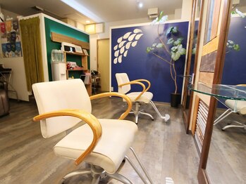 アーバン ブルー(urban blue)の写真/当日予約OK☆ふと髪型を変えたくなったら当サロンを思い出してください♪お子様同伴可◎