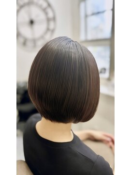 イルヘアーライラ(illu hair LILA) 乾かすだけでまとまる、艶ボブ矯正