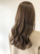 エミィ(emii.)&nbsp;ミルクティーベージュ/ロングヘア/韓国風巻き