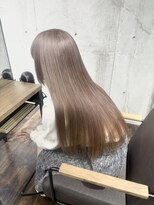 ガルボ ヘアー(garbo hair)&nbsp;ハイトーン 10代20代 ミルクティーグレージュ ブリーチ ベージュ