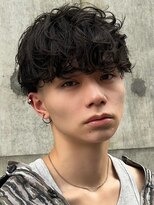アリエッタ アザブ(ARIETTA AZABU) ラフな動きで魅せる、海外風フリンジパーマ