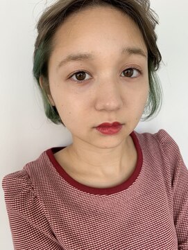 アンドスタイル(&style) 【大名店　江藤】オリーブベージュ　インナーカラー　グリーン