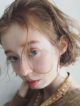 フランチェスカ(Francesca) 森ひまわり 抜け感スタイル ヘーゼルベージュ ボブ