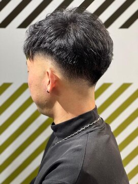 バーバーバー 四谷(BARBER-BAR) 大人のフェードスタイル