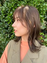 ヴィアンカ(Vianca)&nbsp;大人外ハネミディ×オリーブグレージュ/大人女子＠20代30代40代