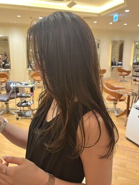 ビュートリアム265(BEAUTRIUM 265) ロングレイヤーカット 長め前髪 顔まわりレイヤー 20代30代40代