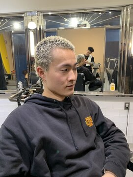 メリケンバーバーショップ フクオカ(MERICAN BARBERSHOP FUK) ハイライトマッシュパーマウルフアッシュブラック