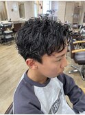 チリつかないツイストスパイラルパーマ