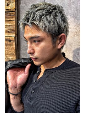 トルネード(TORNADO) ホワイトグレースパイキーショート　n11.23