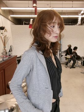 ベージュカラー