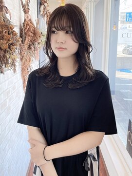 キュー(CUE) フェミニンロング、髪質改善、ヘッドスパ