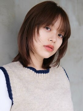 ランプ 代官山(the lamp) 透明感アッシュブラウンミディアム前髪ありレイヤーウルフボブ