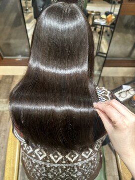 シーン(seen.) 美髪矯正/髪質改善カラー/髪質改善トリートメント［札幌/大通］