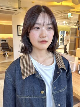 ビーチ(BEACH) 切りっぱなし風外はねボブブリーチなしレッドブラウン