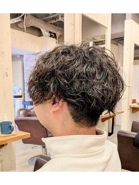 アンプリュス リアン(1+ Unplus lien) メンズ無造作ナチュラルパーマ