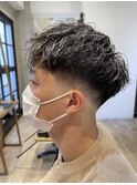 ツイストスパイラルパーマショートレイヤーマッシュツーブロック