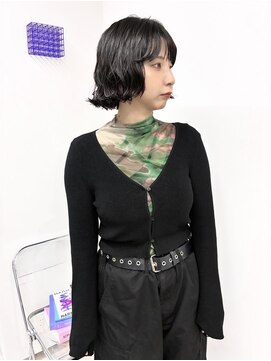 イラカ(elaka) 黒髪×ボブ×パーマ×束感パーマ×ウェーブパーマ×パーマボブ