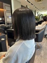 シュールサンク(SuR cinq) 切りっぱなしボブ