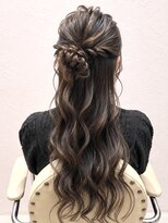 フッタ(Futta)&nbsp;新宿結婚式ロープ編みハーフアップ【西武新宿駅】【駅近】