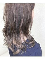 ヘアーアンドメイク ドレス(DRESS)&nbsp;ハイライトアッシュカラー