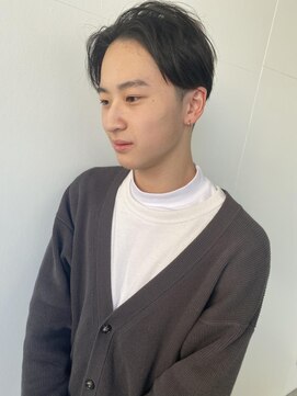 ワン(One) メンズショートセンターパート