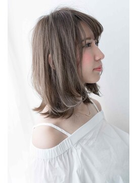 レイ(ray.) ☆くびレイヤーエモージュデザインカラーシルキーベージュミディ