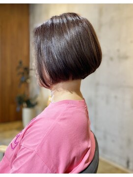 ビミュ(vimu) 大人女性の艶髪前下がりショートボブ  [ショート/パーマ/三宮]
