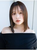 ぱっつん前髪シンプルストレートオリーブベージュボブパーマ小顔