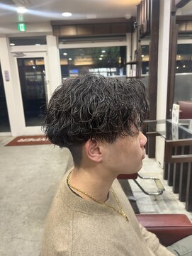 ハイパー(HYPER) 波巻きスパイラルパーマ（メンズ/ブリーチ/眉毛/パーマ）