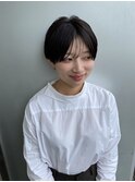 丸みショートセンターパートハンサムショートくびれショート