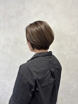 ソル(sol.)&nbsp;白髪ぼかし　丸みショート