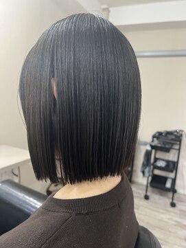 ヘアーアートミュージアム(Hair Art Museum) 切りっぱなしボブスタイル