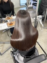 トゥエル バイ ディプティモイラ(tuelu by dipty MOILA)&nbsp;傷んで見えにくいダークブラウン