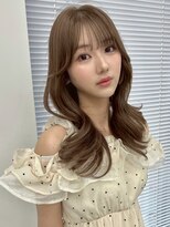 ユーフォリア 銀座本店(Euphoria)&nbsp;髪質改善 くびれヘア 顔周りレイヤー ミルクティーベージュ 銀座