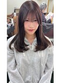 サイドバングで重すぎない艶ヘアに