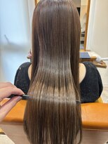 ロッカ(ROCCA)&nbsp;ロング×ストレート×髪質改善×艶髪×オリーブベージュ