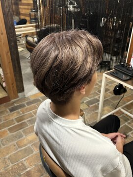 テントヘアー(tent hair) ベージュカラー