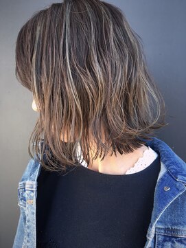 クロックレス (CLOCKLESS) ハイライト　×　切りっぱなしボブ　＃CLOCKLESS伊勢崎