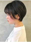 黒髪ショートボブ