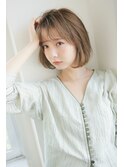 ふわふわ前下がりヘア