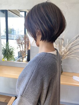 ヤエカ(yaeca) 後ろ姿美人ショート