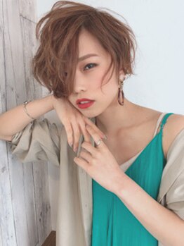 アレッタ(ALETTA)の写真/【デザインカット(シャンプー込)¥3850】女性らしい丸みのある耳掛けショートならＡＬＥＴＴＡにおまかせ☆