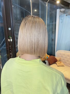 カシュカシュ(cache cache) ぱっつんボブ