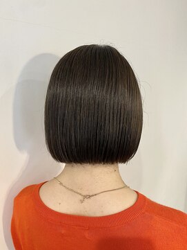 アールヘアー(ar hair) 【村松一輝】パツっと切りっぱなしボブ×オリーブグレージュ