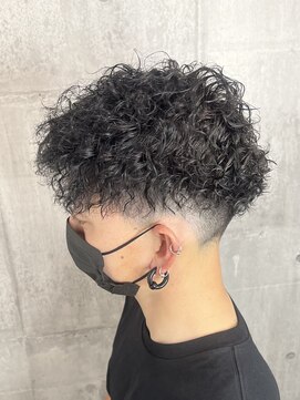 ビスポーク(BESPOKE) 20代30代メンズツイストスパイラルパーマオシャレ感ショート