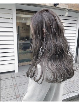 イェッカ パビル(YECCA pabil) 細くたっぷりハイライトグレージュ(ブリーチ1回)