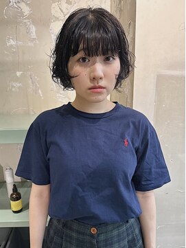 ロジ(loji) ミニボブとパーマヘア